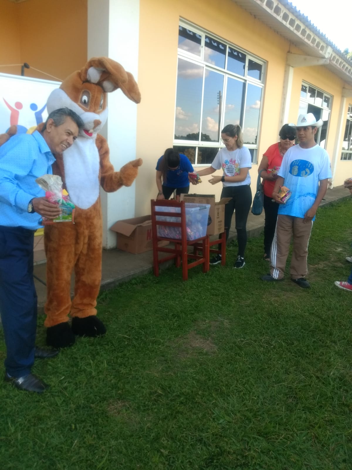 circo-social-participa-das-atividades-do-do-caps-i-casa-azul-no-acampamento-moriah-10