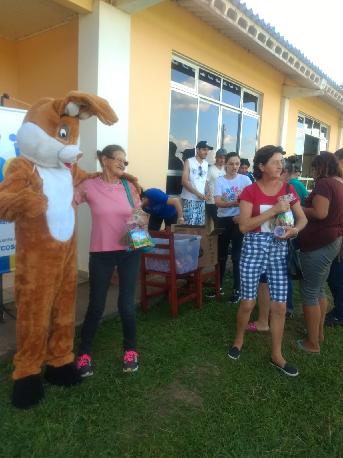 circo-social-participa-das-atividades-do-do-caps-i-casa-azul-no-acampamento-moriah-5