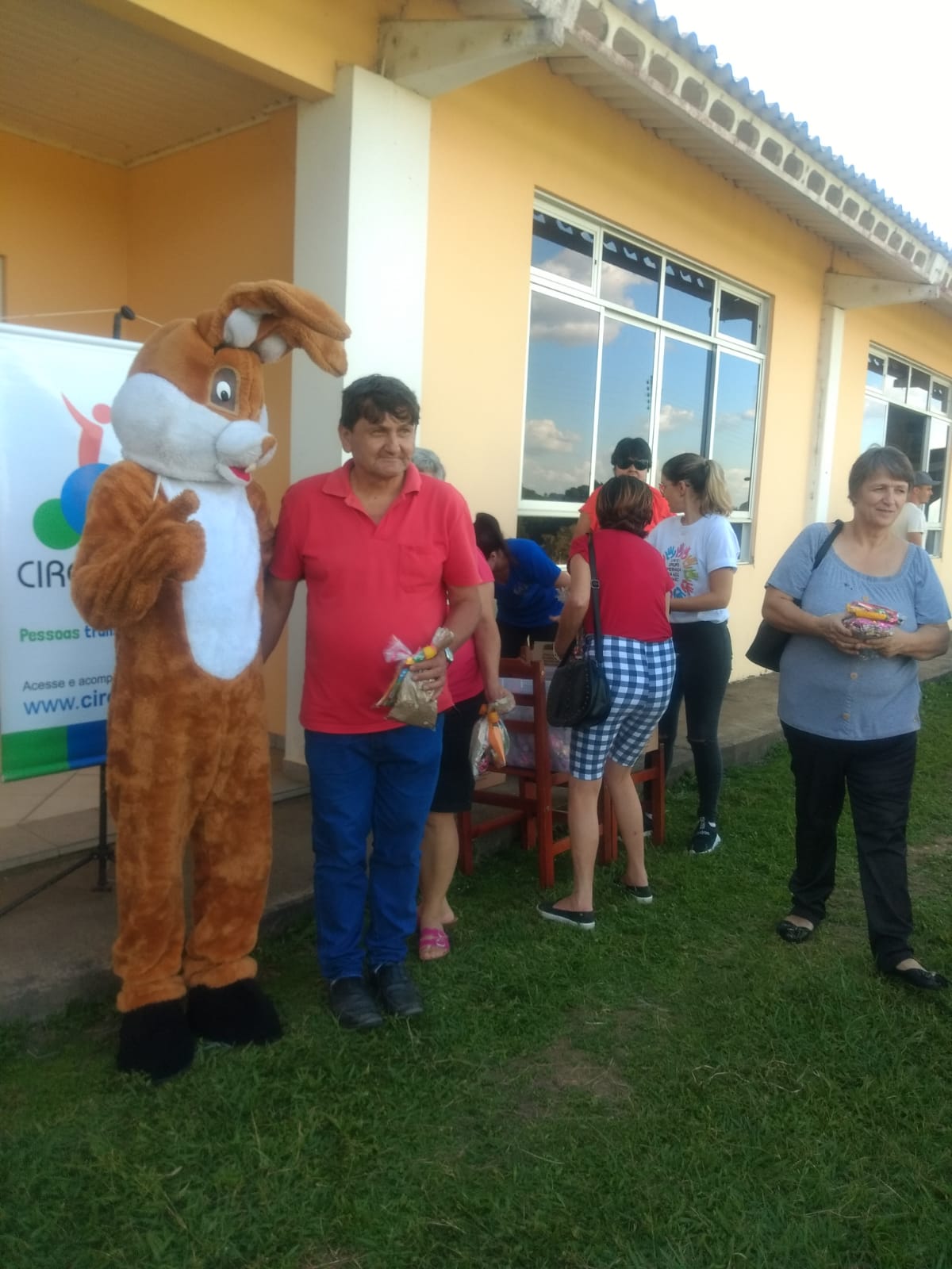 circo-social-participa-das-atividades-do-do-caps-i-casa-azul-no-acampamento-moriah-7