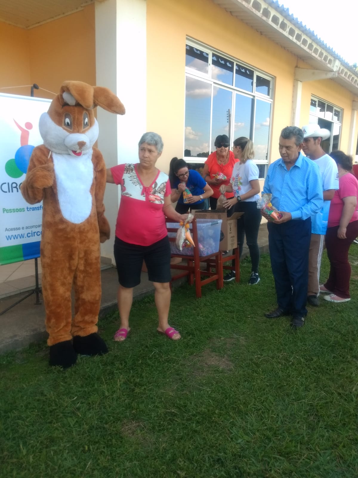 circo-social-participa-das-atividades-do-do-caps-i-casa-azul-no-acampamento-moriah-8