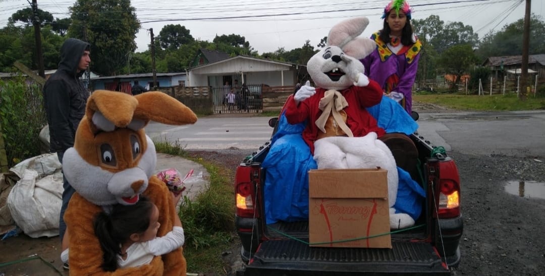 voluntarios-iniciam-as-entregas-de-kits-de-pascoa-em-comunidades-de-riomafra-7