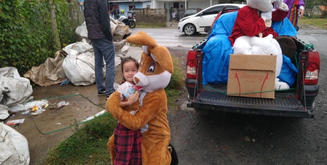 voluntarios-iniciam-as-entregas-de-kits-de-pascoa-em-comunidades-de-riomafra-8