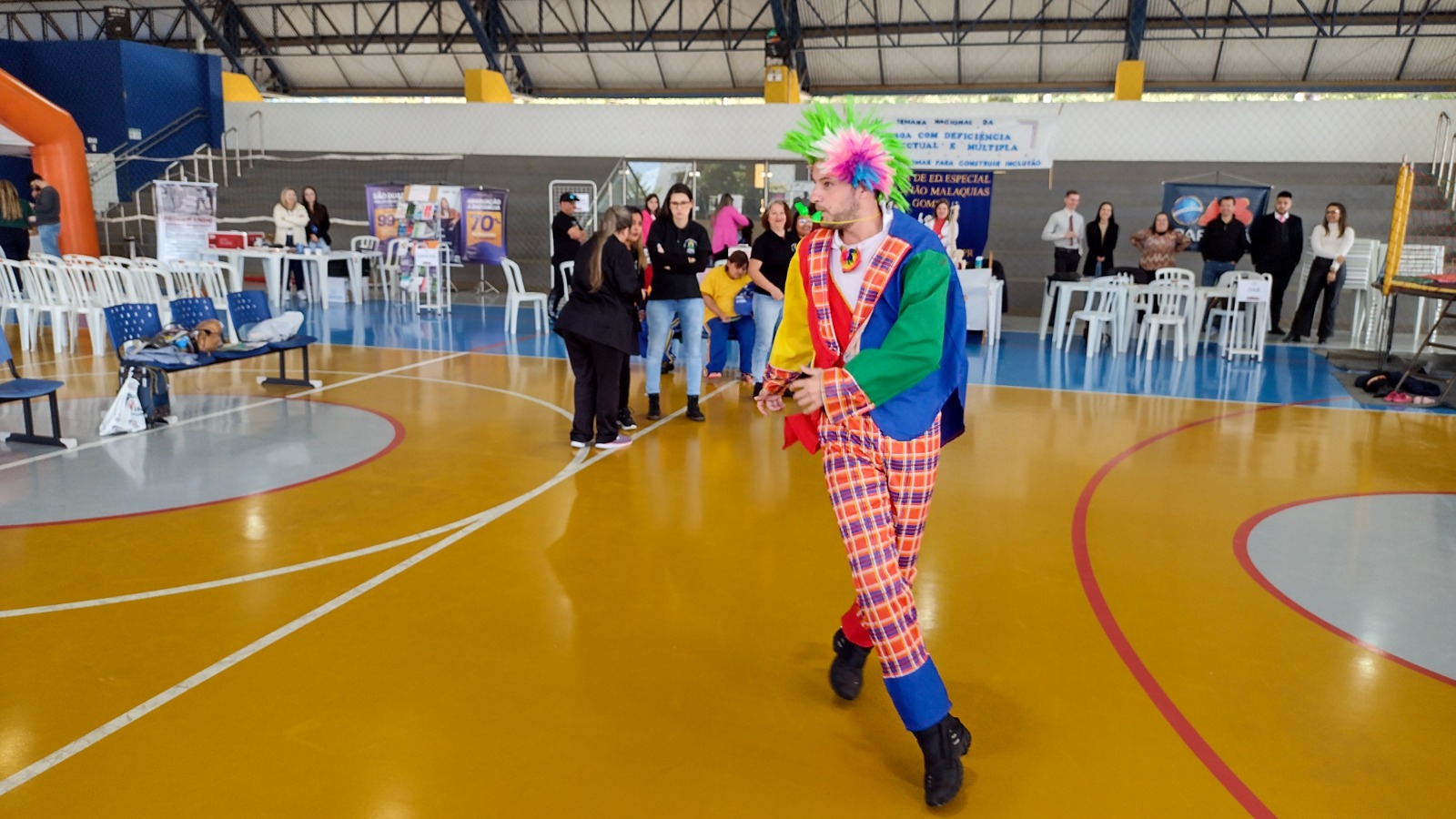 circo-social-se-apresenta-no-sesc-cidadao-em-rio-negro-18