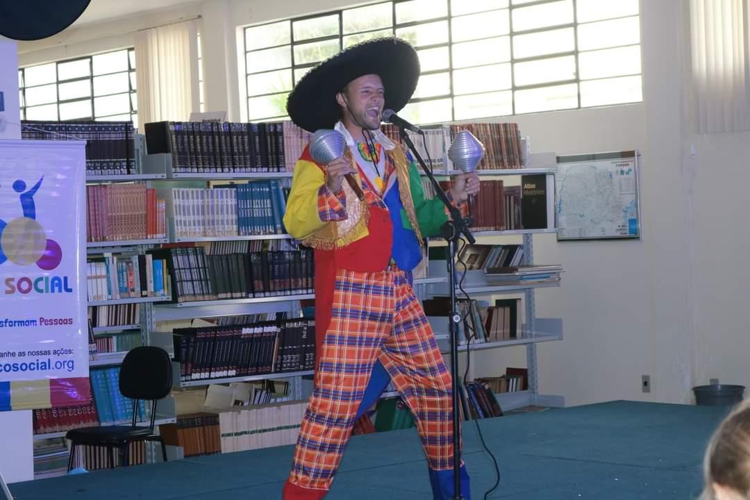 apresentacao-na-biblioteca-publica-de-rio-negro-13