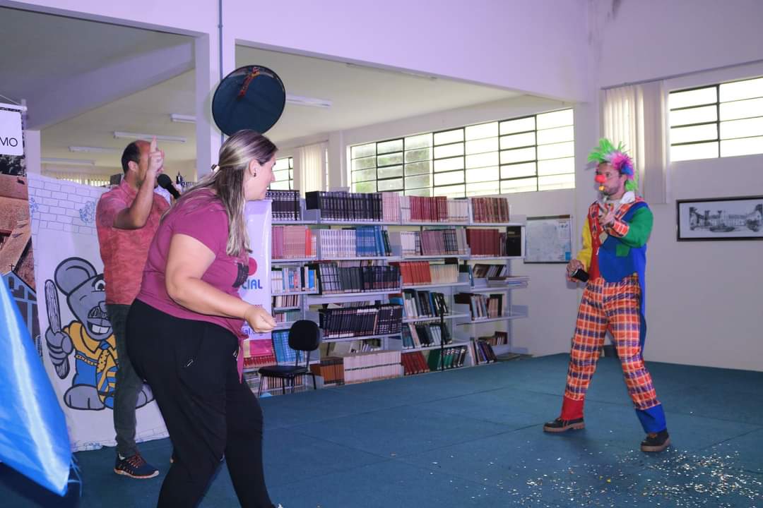 apresentacao-na-biblioteca-publica-de-rio-negro-18