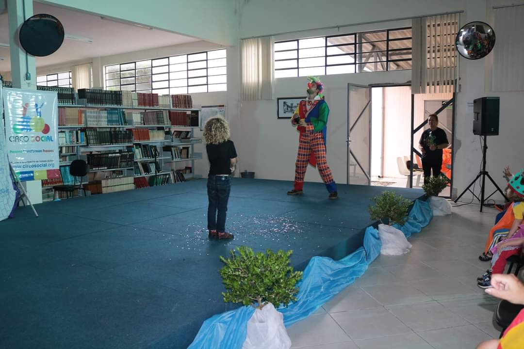 apresentacao-na-biblioteca-publica-de-rio-negro-25