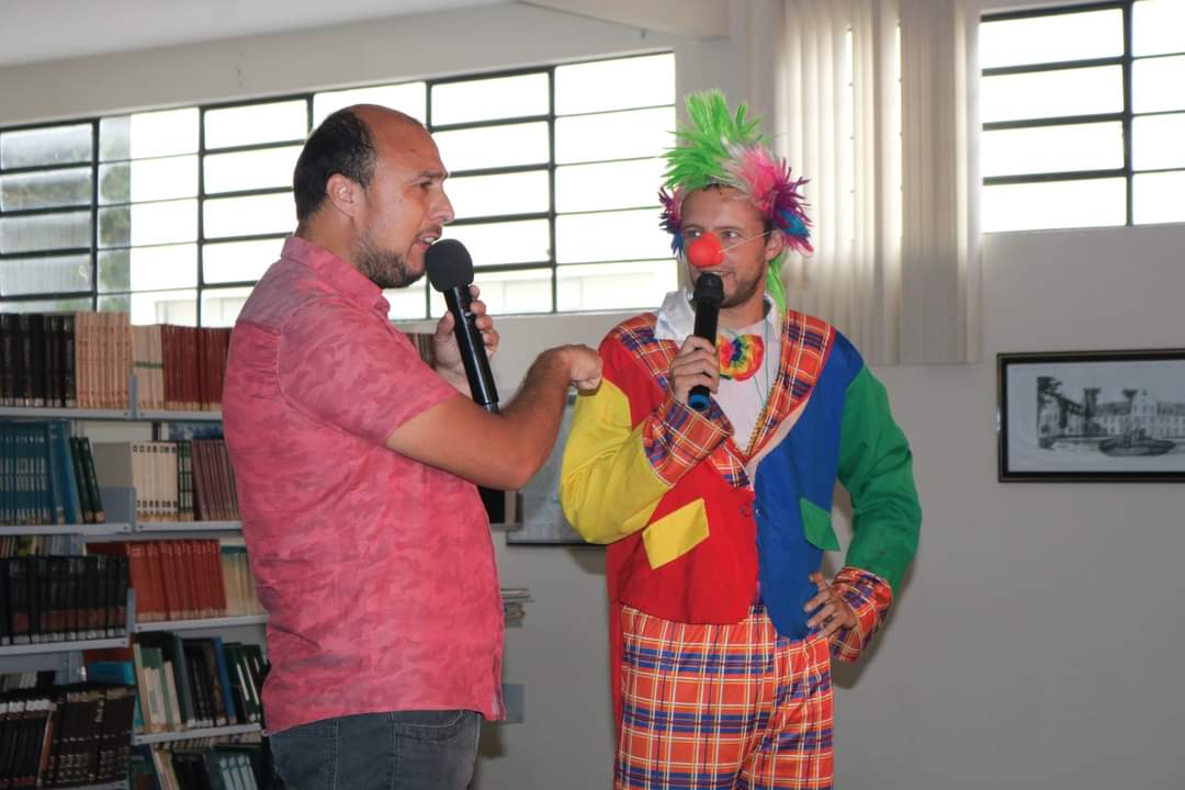 apresentacao-na-biblioteca-publica-de-rio-negro-27