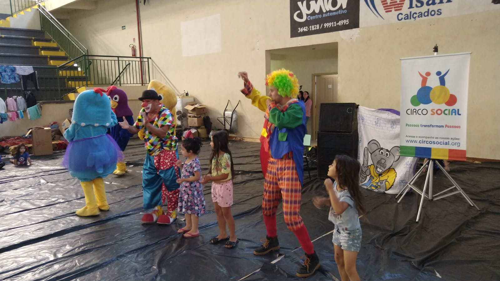 circo-social-realiza-apresentacoes-para-familias-desabrigadas-pelas-enchentes-18