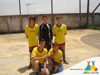 escolinha-de-futebol-ufc-participa-de-torneio-em-mafra-10