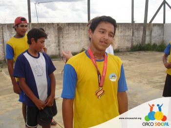 escolinha-de-futebol-ufc-participa-de-torneio-em-mafra-19