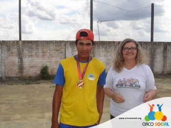 escolinha-de-futebol-ufc-participa-de-torneio-em-mafra-21