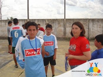 escolinha-de-futebol-ufc-participa-de-torneio-em-mafra-24