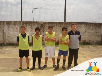 escolinha-de-futebol-ufc-participa-de-torneio-em-mafra-3