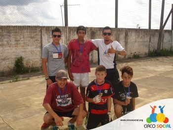 escolinha-de-futebol-ufc-participa-de-torneio-em-mafra-34