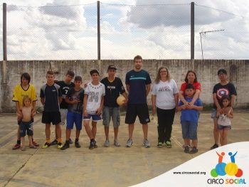 escolinha-de-futebol-ufc-participa-de-torneio-em-mafra-36