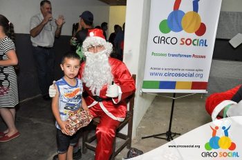 circo-social-entrega-brinquedos-na-localidade-de-fazendinha-em-rio-negro-63