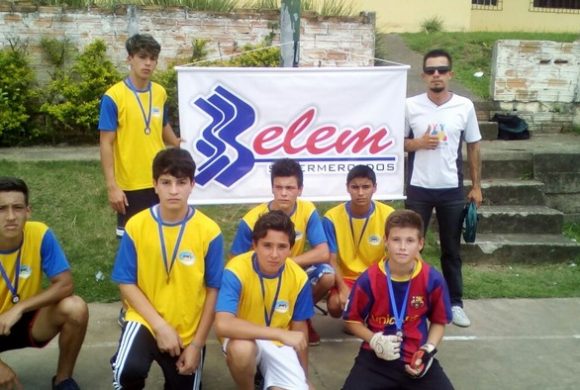 Escolinha de futebol UFC Circo Social realiza torneio interno em homenagem a Silvio Hellinger Escolinha de futebol UFC Circo Social realiza torneio interno em homenagem a Silvio Hellinger