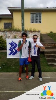 torneio-interno-da-escolinha-ufc-circo-social-em-homenagem-a-silvio-hellinger-9