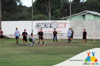 amistoso-entre-a-escolinha-ufc-e-mustang-em-rio-negro-29