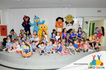 creche-anjo-da-guarda-recebe-a-visita-do-circo-social-26