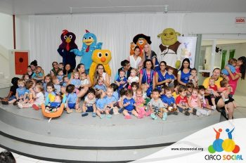 creche-anjo-da-guarda-recebe-a-visita-do-circo-social-27