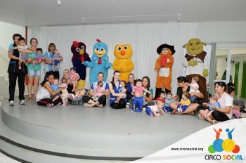 creche-anjo-da-guarda-recebe-a-visita-do-circo-social-29