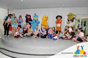 creche-anjo-da-guarda-recebe-a-visita-do-circo-social-30