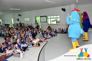 creche-anjo-da-guarda-recebe-a-visita-do-circo-social-5