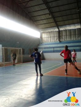 escolinha-ufc-circo-social-feminino-em-campo-do-tenente-7