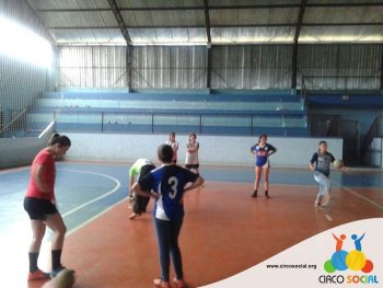 escolinha-ufc-circo-social-feminino-em-campo-do-tenente-9