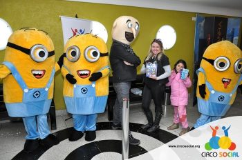 minions-e-gru-no-cineplus-emacite-no-filme-meu-malvado-favorito-3-2