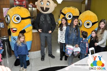 minions-e-gru-no-cineplus-emacite-no-filme-meu-malvado-favorito-3-33