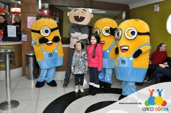 minions-e-gru-no-cineplus-emacite-no-filme-meu-malvado-favorito-3-43