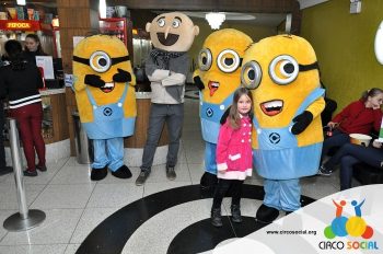 minions-e-gru-no-cineplus-emacite-no-filme-meu-malvado-favorito-3-48