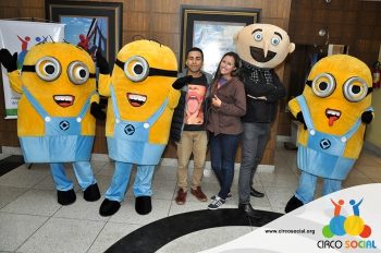 minions-e-gru-no-cineplus-emacite-no-filme-meu-malvado-favorito-3-56