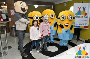 minions-e-gru-no-cineplus-emacite-no-filme-meu-malvado-favorito-3-80