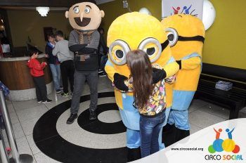 minions-e-gru-no-cineplus-emacite-no-filme-meu-malvado-favorito-3-27