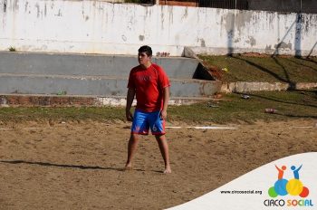 escolinha-de-futebol-ufc-realiza-amistoso-no-bairro-bom-jesus-29