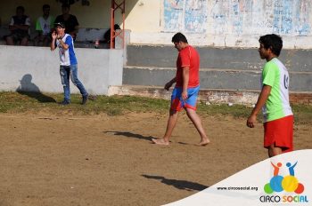 escolinha-de-futebol-ufc-realiza-amistoso-no-bairro-bom-jesus-39