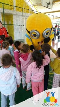 escola-ana-zornig-recebe-a-visita-do-circo-social-14