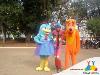 circo-social-participa-da-caminhada-a-favor-da-luta-antimanicomial-em-rio-negro-3
