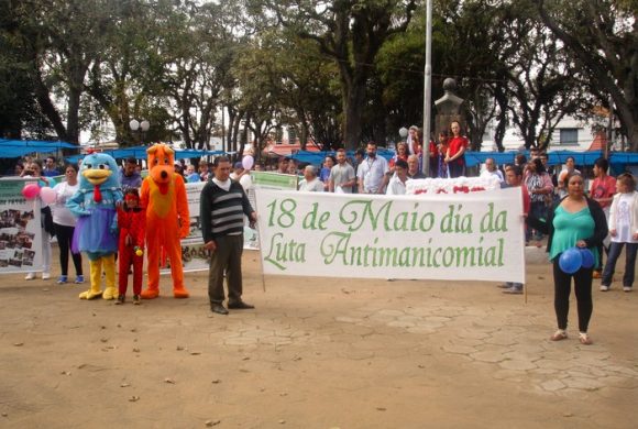 Circo Social participa da Caminhada a Favor da Luta Antimanicomial em Rio Negro