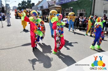 circo-social-participa-do-desfile-de-7-de-setembro-2018-em-rio-negro-15