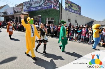 circo-social-participa-do-desfile-de-7-de-setembro-2018-em-rio-negro-17