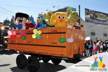 circo-social-participa-do-desfile-de-7-de-setembro-2018-em-rio-negro-21