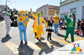 circo-social-participa-do-desfile-de-7-de-setembro-2018-em-rio-negro-6