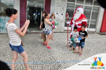 circo-social-no-desfile-natalino-de-rio-negro-57