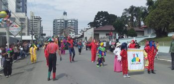 circo-social-participa-do-desfile-de-7-de-setembro-2019-em-mafra-17