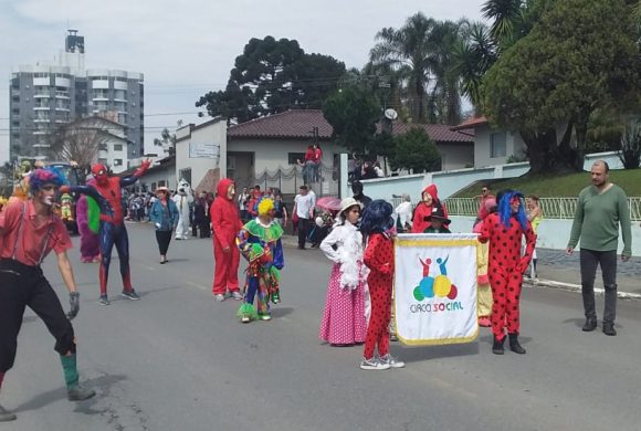 Circo Social participa do desfile de 7 de Setembro 2019 em Mafra