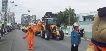 circo-social-participa-do-desfile-de-7-de-setembro-2019-em-mafra-37